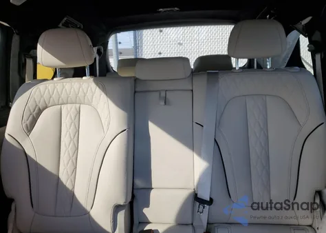 2024 BMW X7 xDrive40I z USA, uszkodzony, nr VIN 5UX23EM00R9U51976